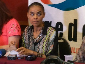 Marina Silva em visita a Fortaleza (Foto: Diana Vasconcelos/G1)