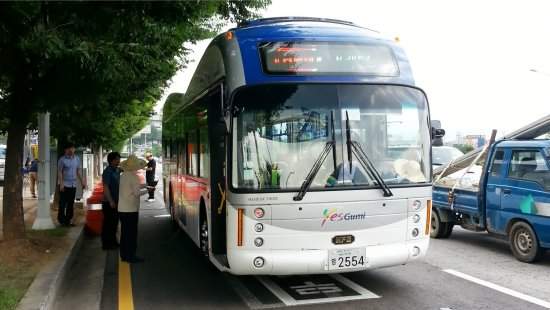 Ônibus elétricos sem fios começam a rodar na Coreia