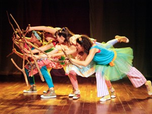 Peças são gratuitas e acontecem às 16h no Itaú Cultural (Foto: Divulgação/Maura Carvalho)